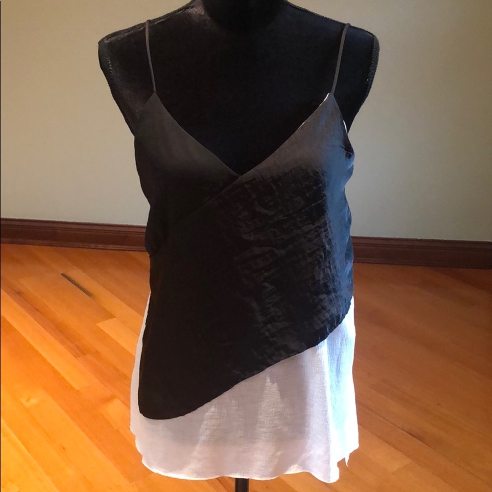 Zara Collection Black And White Top Size Medium✨ - Picture 4 of 8